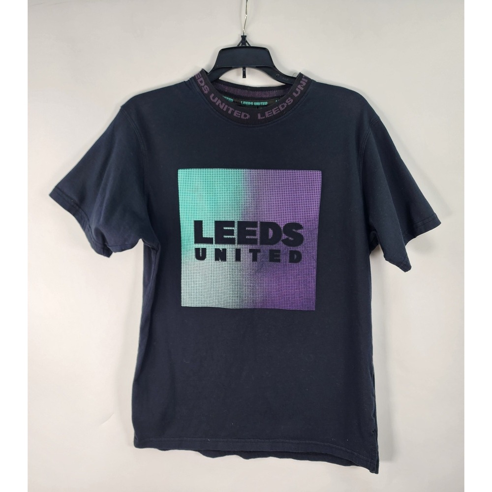 Leeds United T-Shirt Men's M Football Club LUFC Soccer Gradient Navy